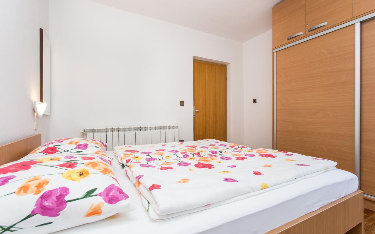 Apartments Lucija 2 Baska  Exterior photo